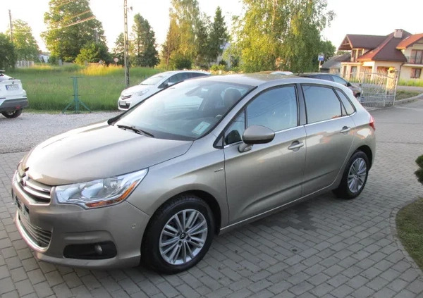 Citroen C4 cena 28900 przebieg: 77000, rok produkcji 2011 z Reda małe 326